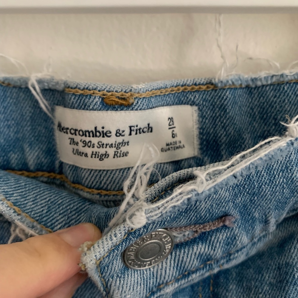 The 90s straight ultra high rise jeans